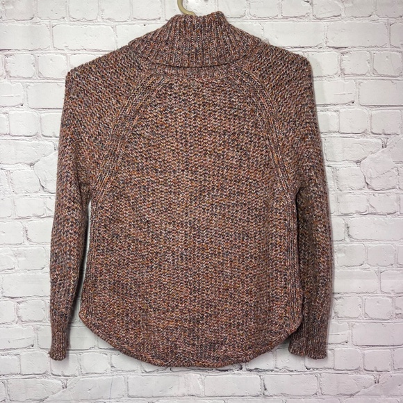 |•PRANA•| Large Callisto Knit Cowl Turtleneck Athleisure Sweater Size Medium - Picture 2 of 6